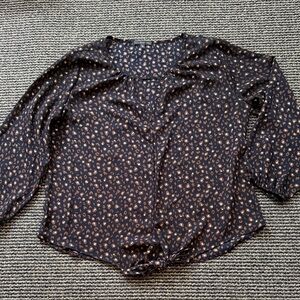 West Kei Navy Blouse w/ Giraffe Print Pattern
